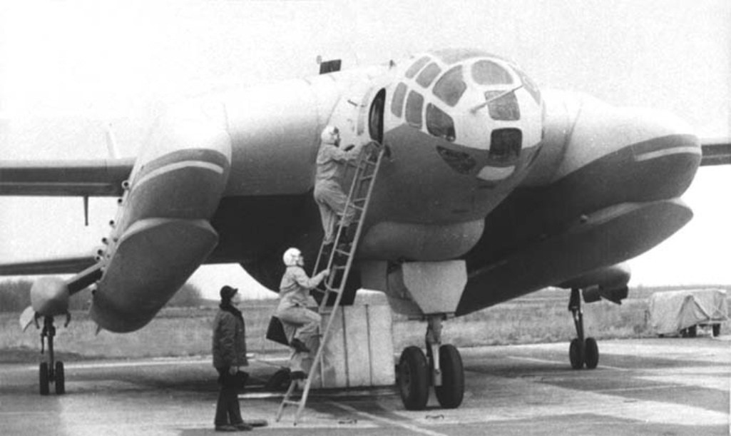 Самолёт-амфибия вертикального взлёта и посадки ВВА-14