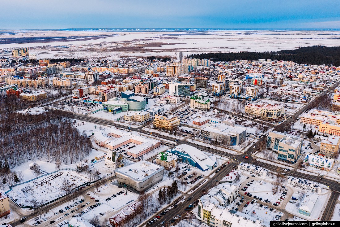 Ханты-Мансийск с высоты — город пирамид и мамонтов (60 фото)