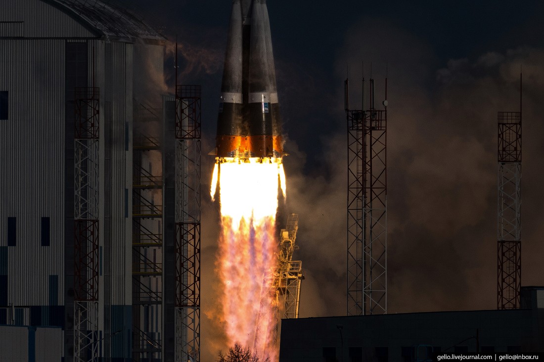Космодром Восточный — запуск ракеты «Союз-2.1а» (42 фото)