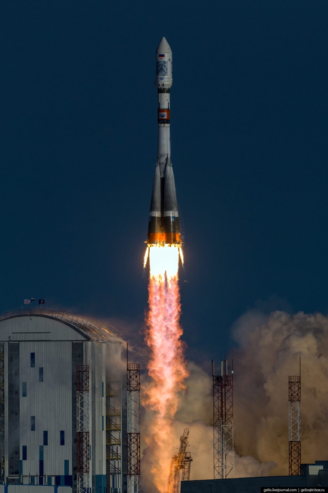 Космодром Восточный — запуск ракеты «Союз-2.1а» (42 фото)