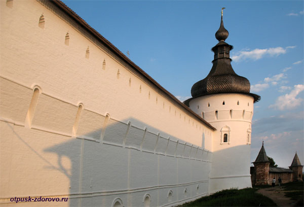 Кремлевская стена на закате, Музей-Заповедник Ростовский Кремль