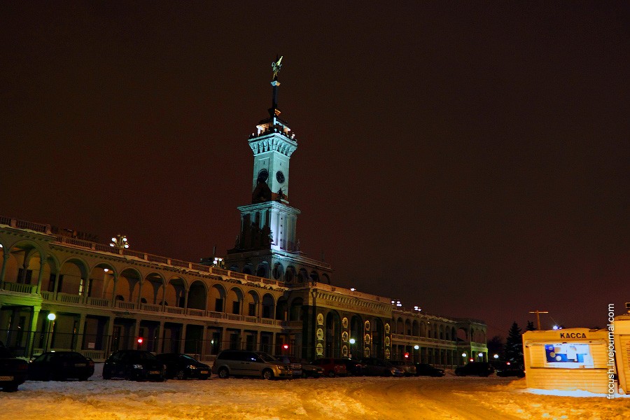 Здание Северного речного вокзала Москвы
