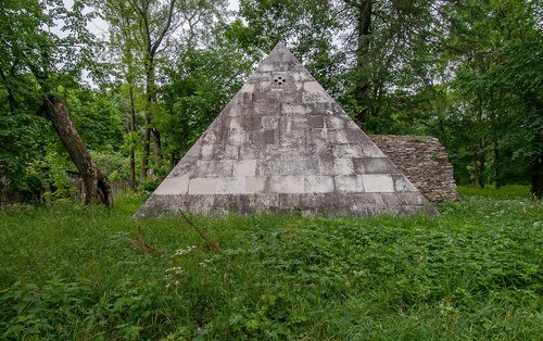 Таинственная пирамида архитектора Николая Львова