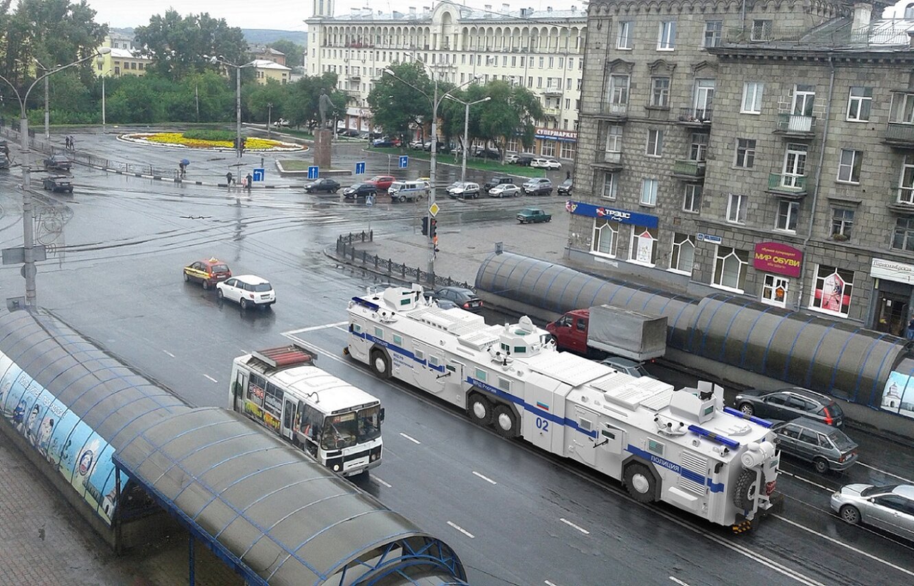 В России придумали автобус быстрого реагирования (БРОНЕБУС)
