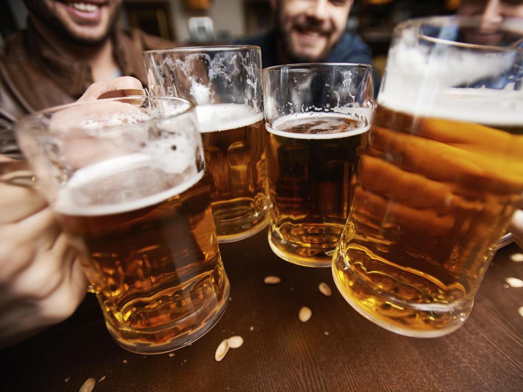 Немецкие пивовары уничтожили миллионы литров продукции