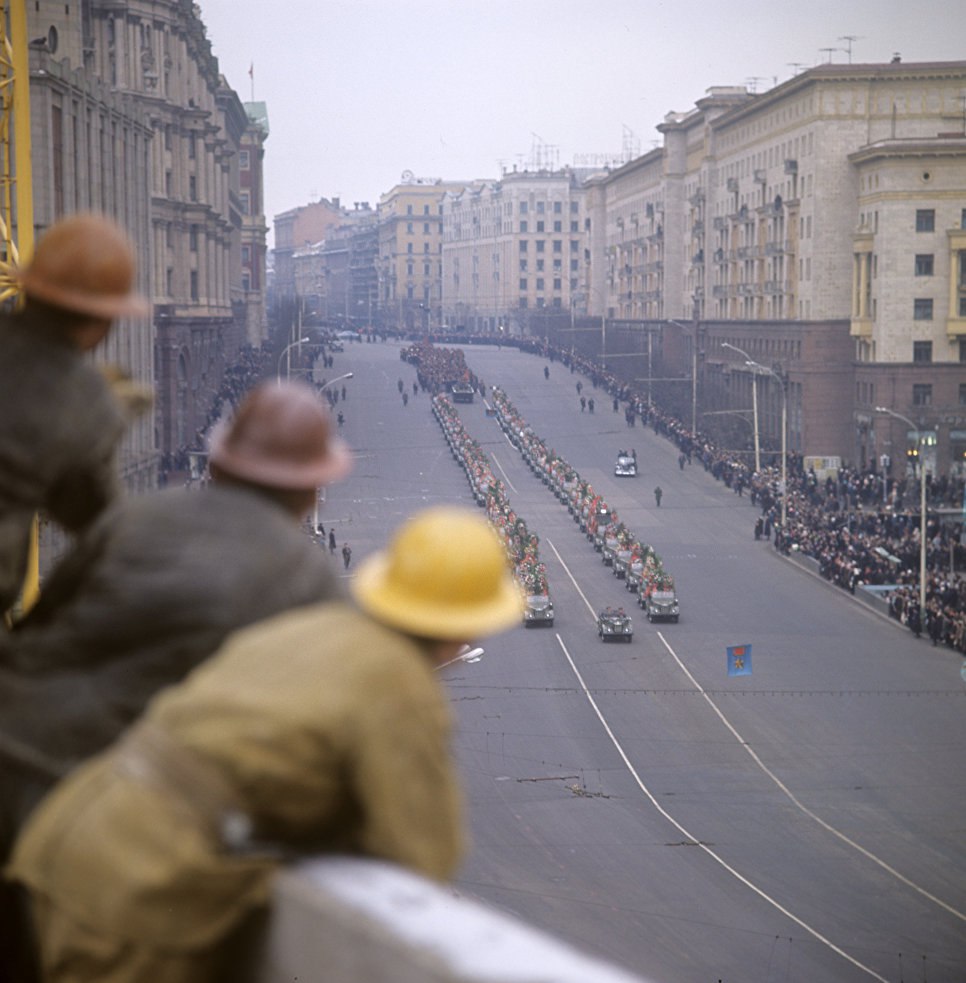 Советская эпоха в фотографиях разных лет (43 фото)