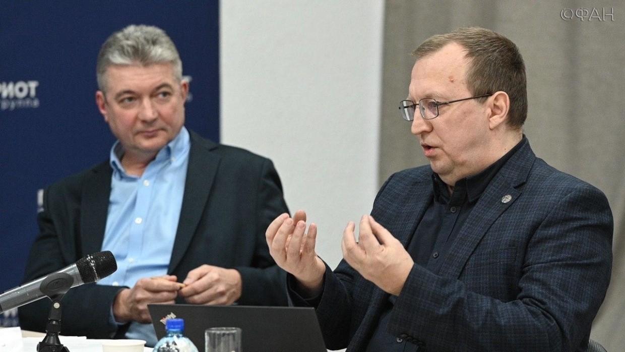 Евгений Зубарев (слева) и Сергей Ушаков (справа)