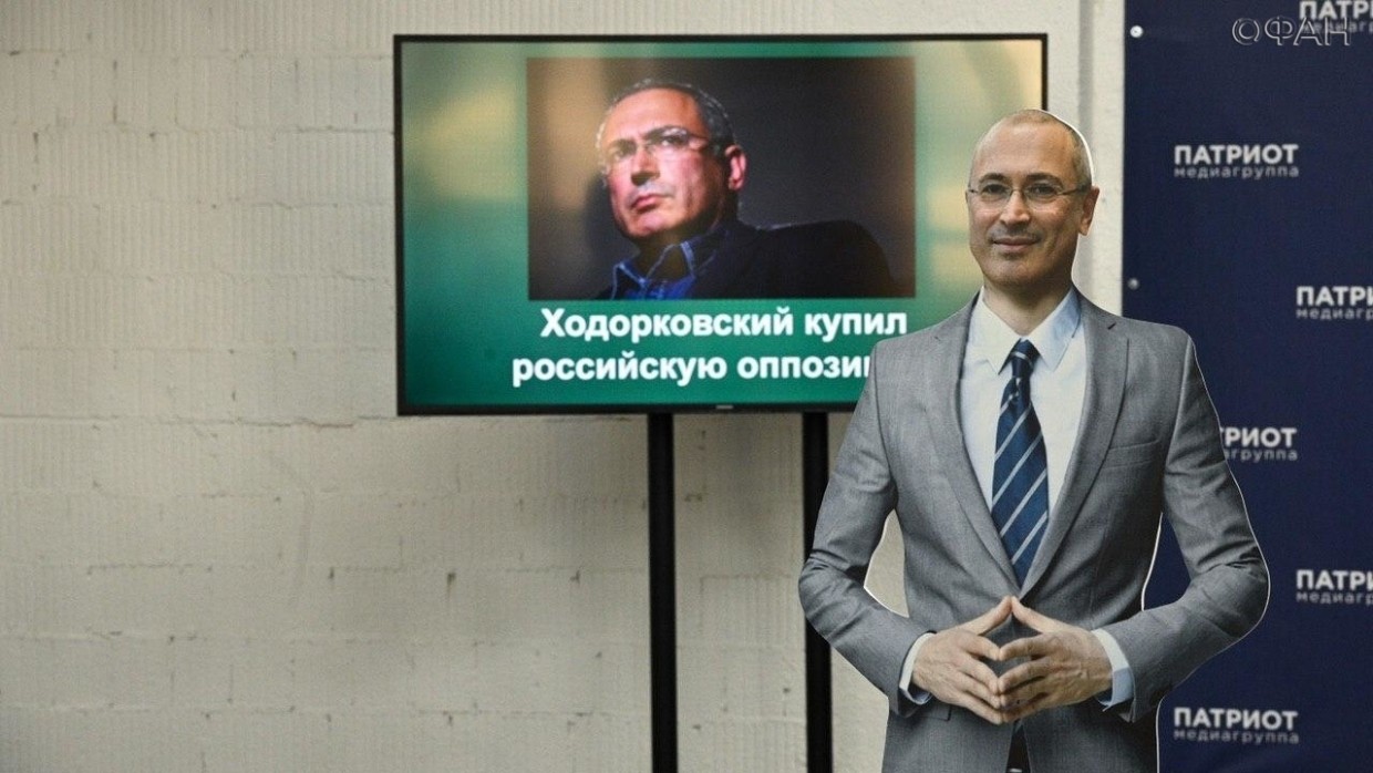 Ходорковский скупает российскую оппозицию перед голосованием по конституции