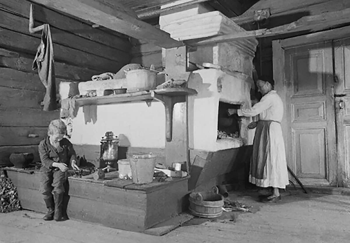 Кухонные дела крестьянки, как все было сложно и интересно организовано при готовке и хранении еды