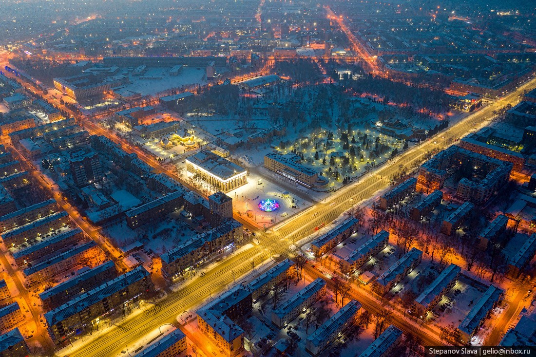 Новокузнецк, зима, Театральная площадь