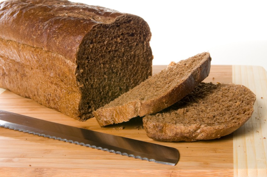 Ржаной черный хлеб