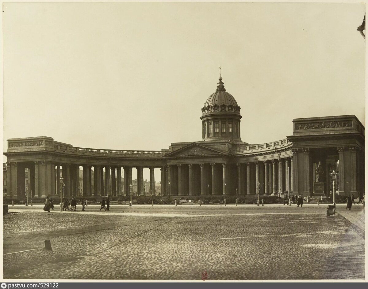 Казанский собор в Петербурге, 1890 год.