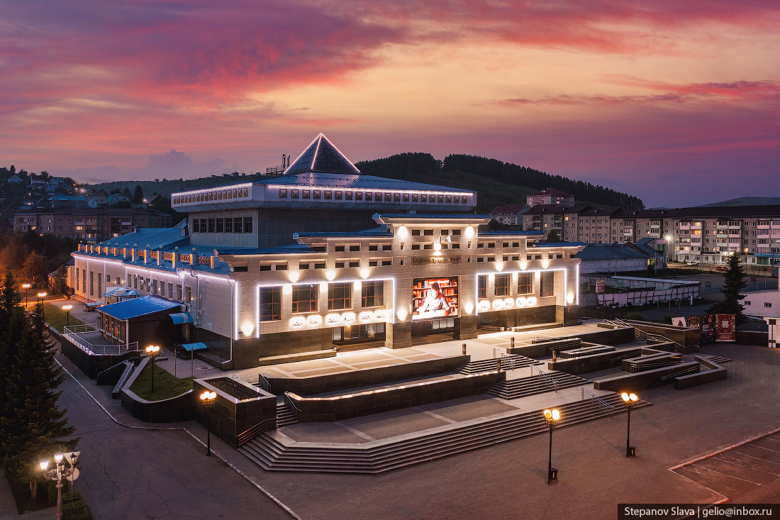Горно-Алтайск, алтай, драмтеатр